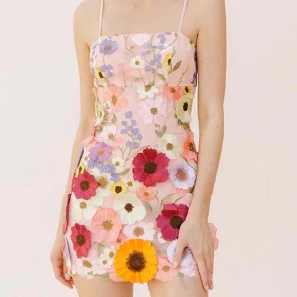 Storia Dresses & Skirts - Storia Floral Dress